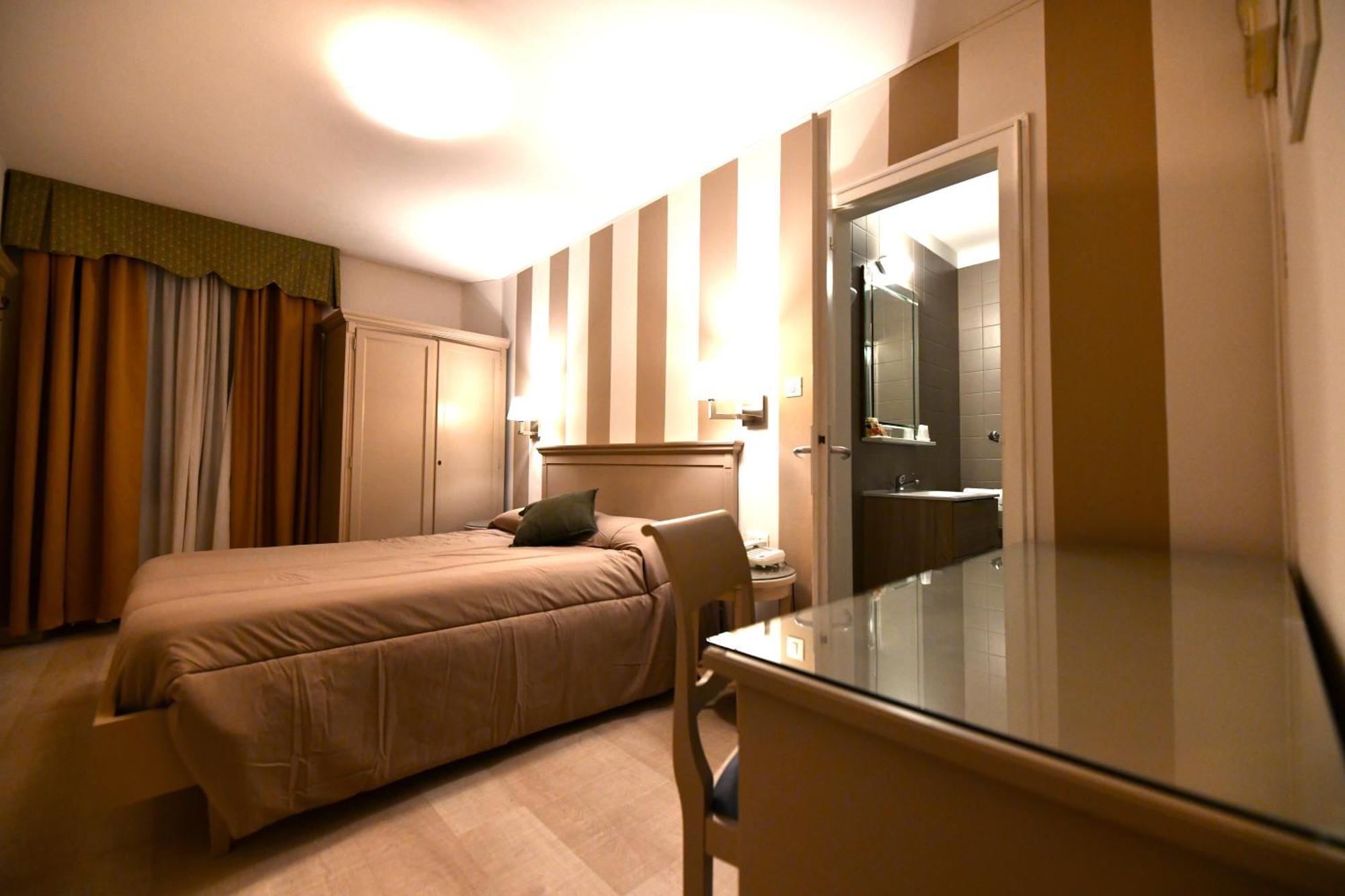 Hotel Bristol Trieste Eksteriør bilde