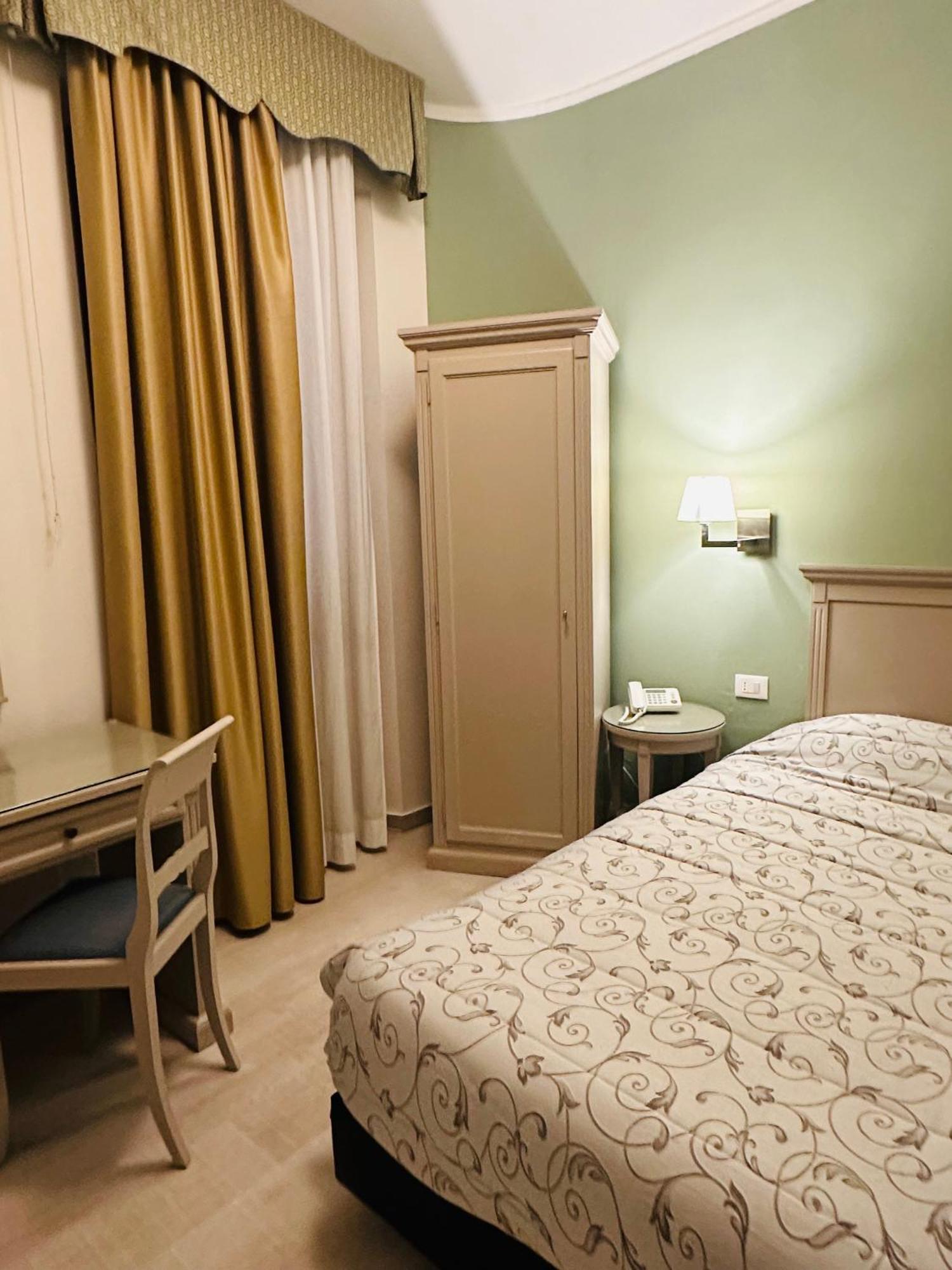 Hotel Bristol Trieste Eksteriør bilde